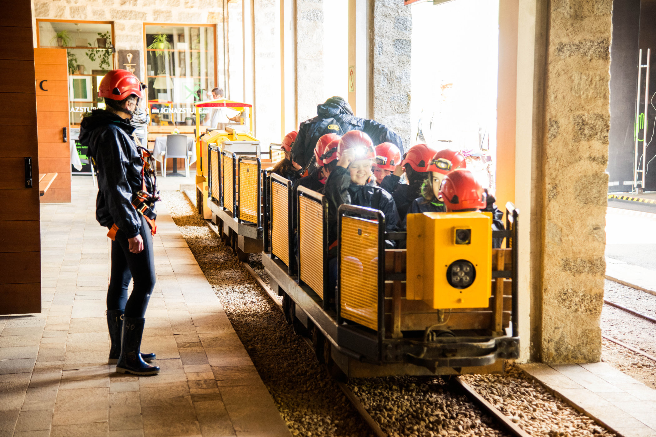 Kinder im Bergwerk Prettau